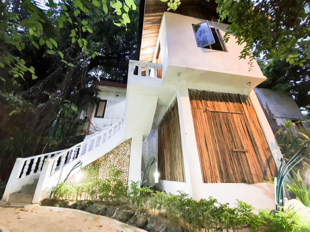 Cocoloco Beach Resort Manoc-Manoc Exterior foto
